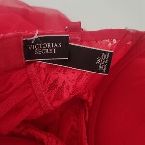 victoria secrete lace lingerie